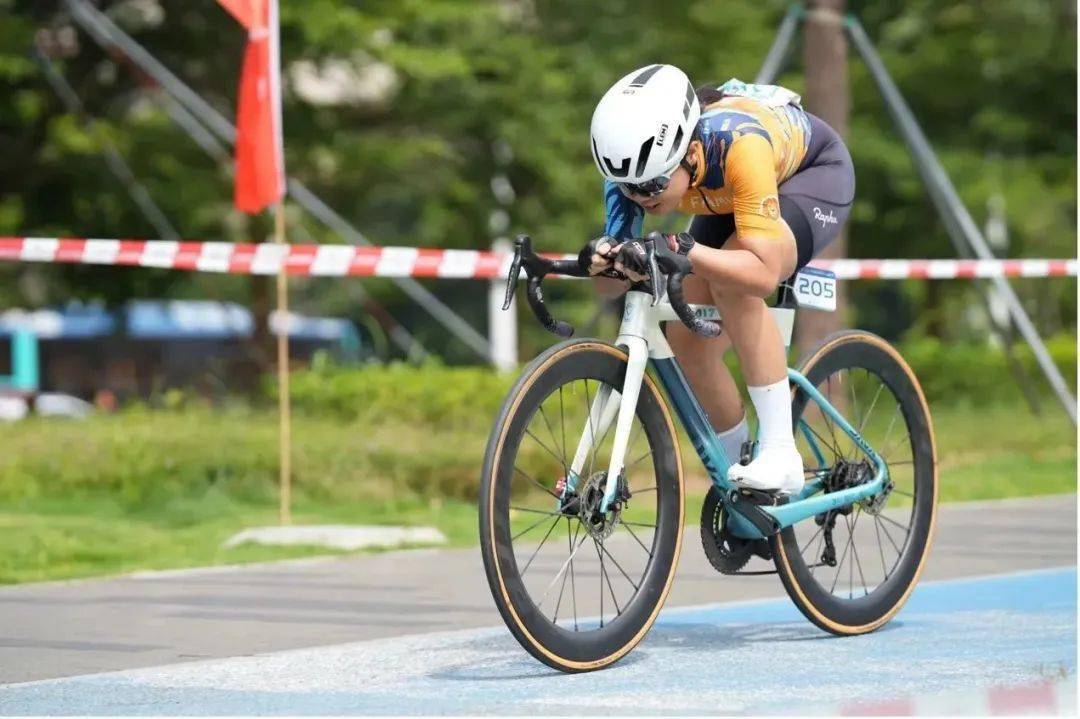 aoa体育体育登录-关于加拿大射击健将稳坐领奖台，斩获奥运双金的信息