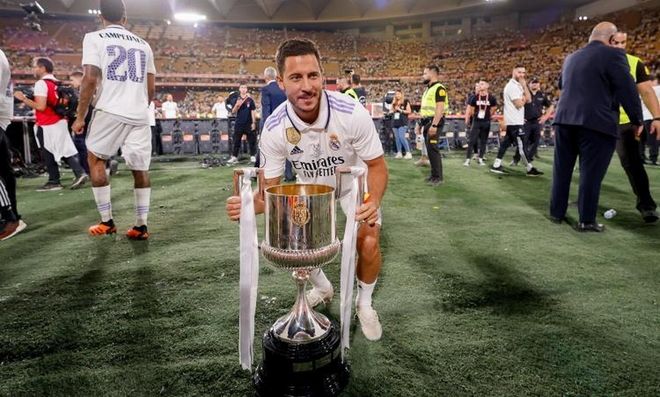 aoa体育体育直播-西甲球队高薪引援引发薪资裁员，球员方面不满