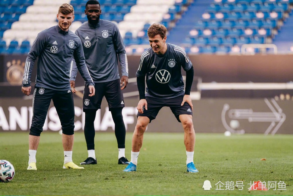 aoa体育体育网站-冰岛精神焕发，全队团结防线坚挺零封胜利！