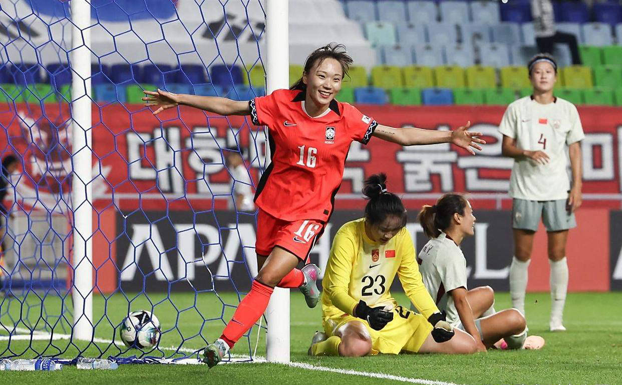 韩国女足在比赛中实现大逆转