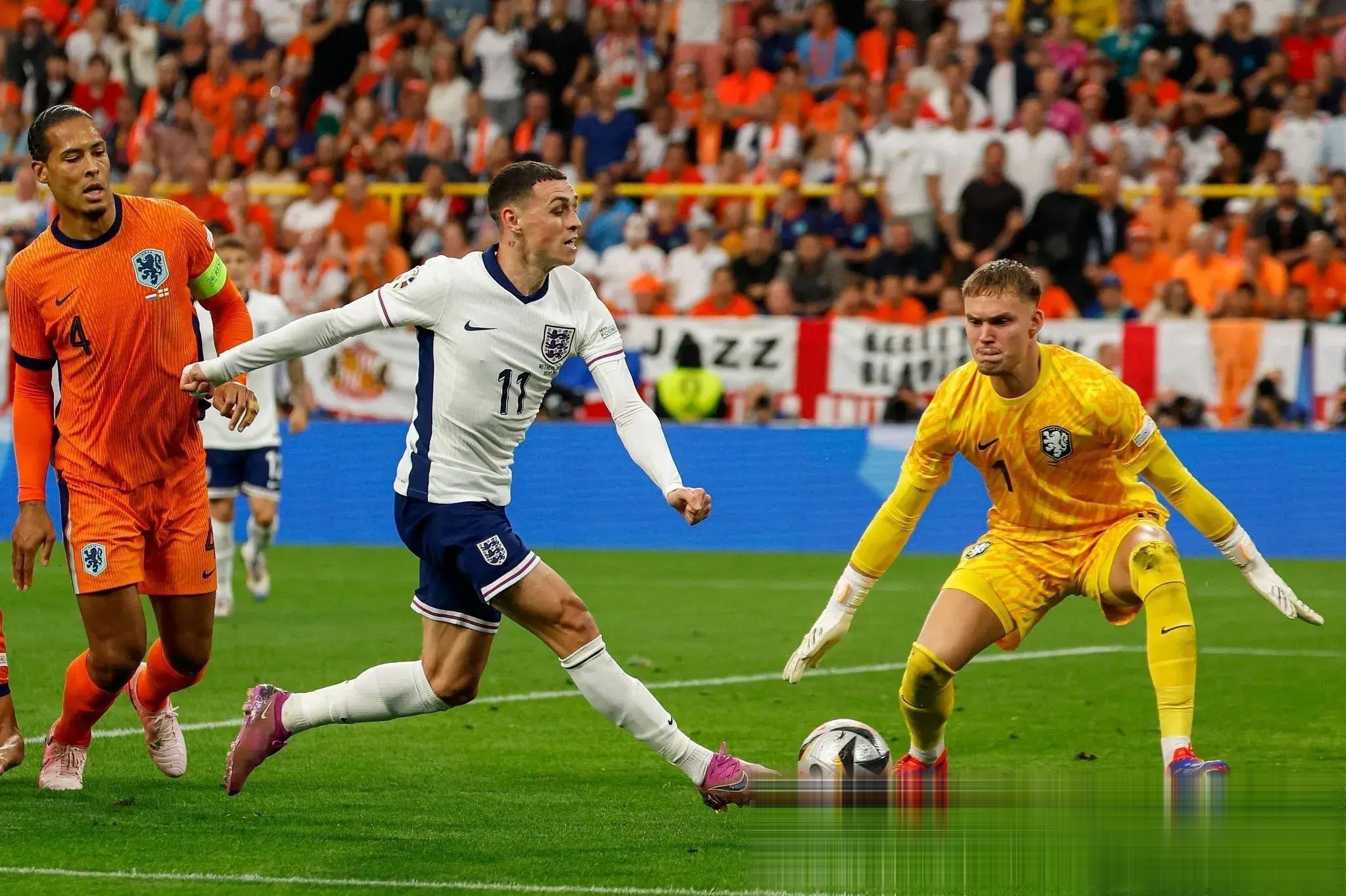 aoa体育-荷兰队逆袭克罗地亚，晋级欧足联杯决赛