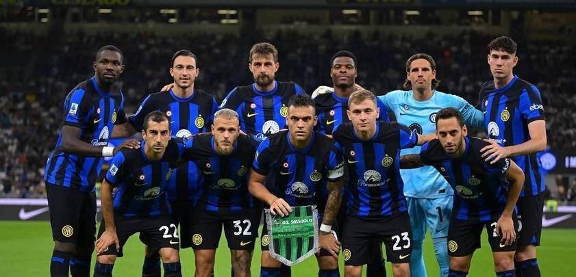 包含罗马主场惨败，三连败让球队陷入保级危机的词条