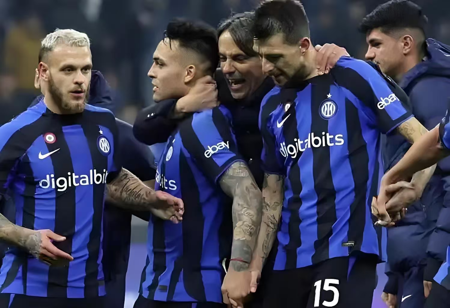 关于狼队击败富勒姆，继续保持领先优势的信息