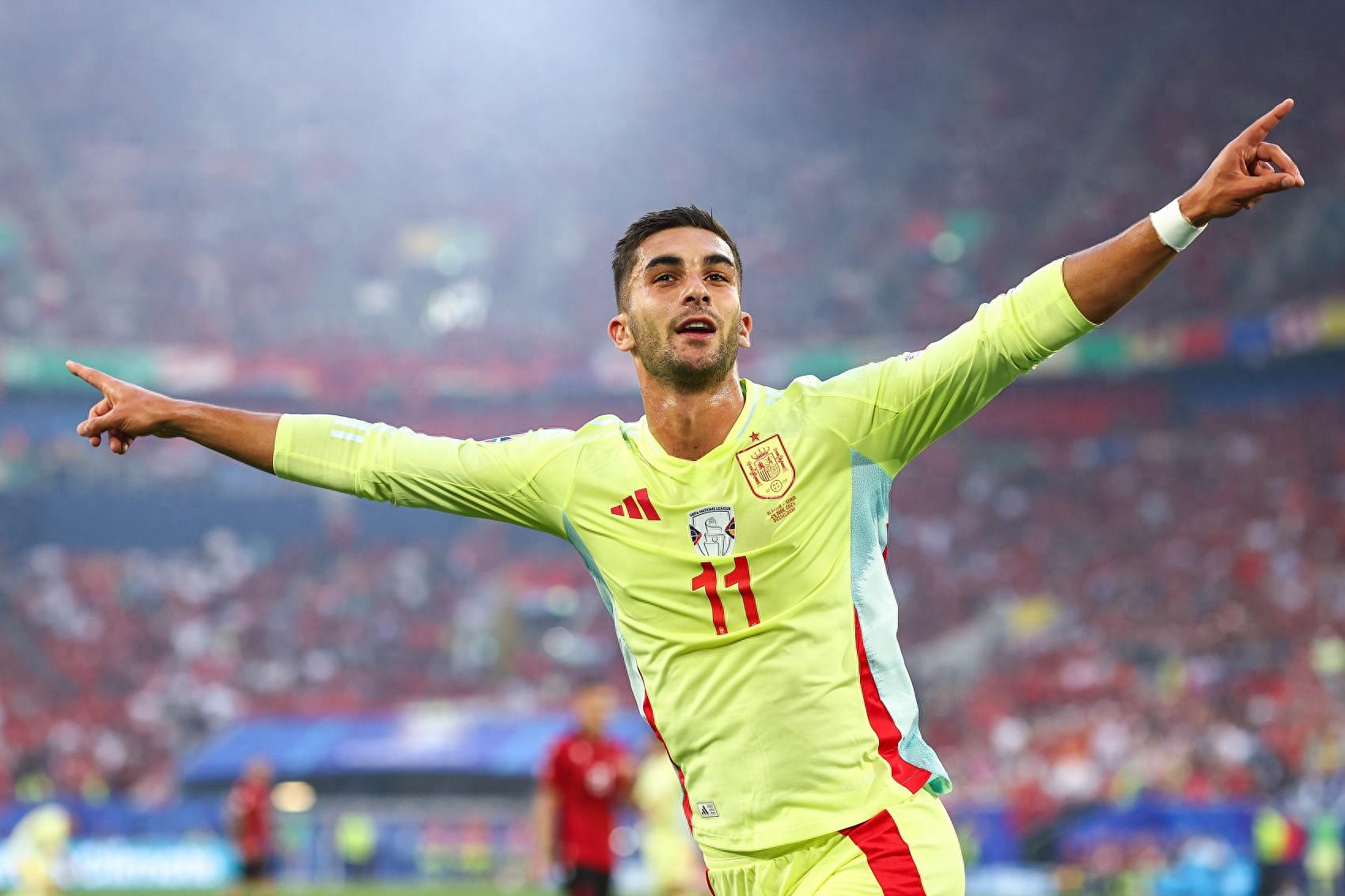 引人注目！球员才华展现无限魅力的简单介绍