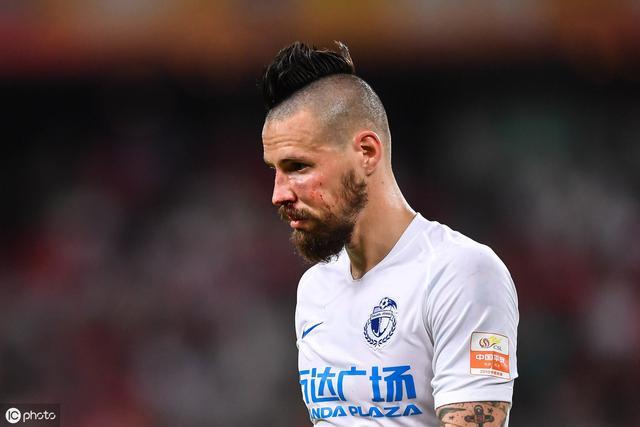 深圳佳兆业客场逆转大连一方,实现惊喜 深圳佳兆业客场逆转大连一方,实现惊喜