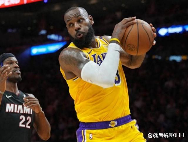 湖人大胜热火保持西部领先的简单介绍