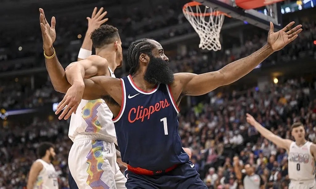 aoa体育体育官网入口-快船力克篮网，结束五连败