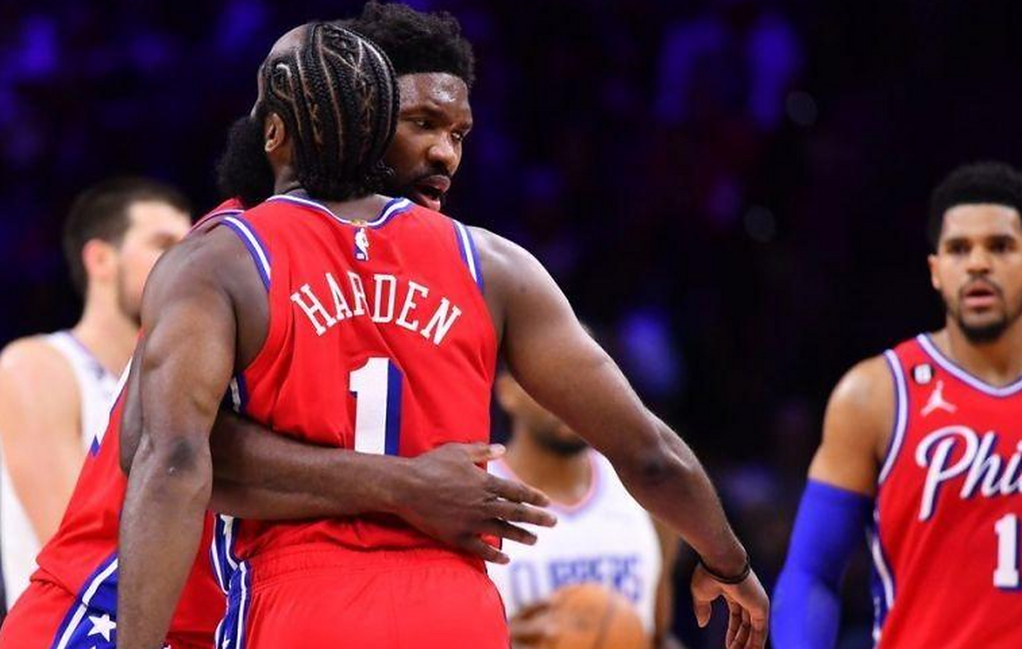 快船擒76人豪取七连胜 快船擒76人豪取七连胜